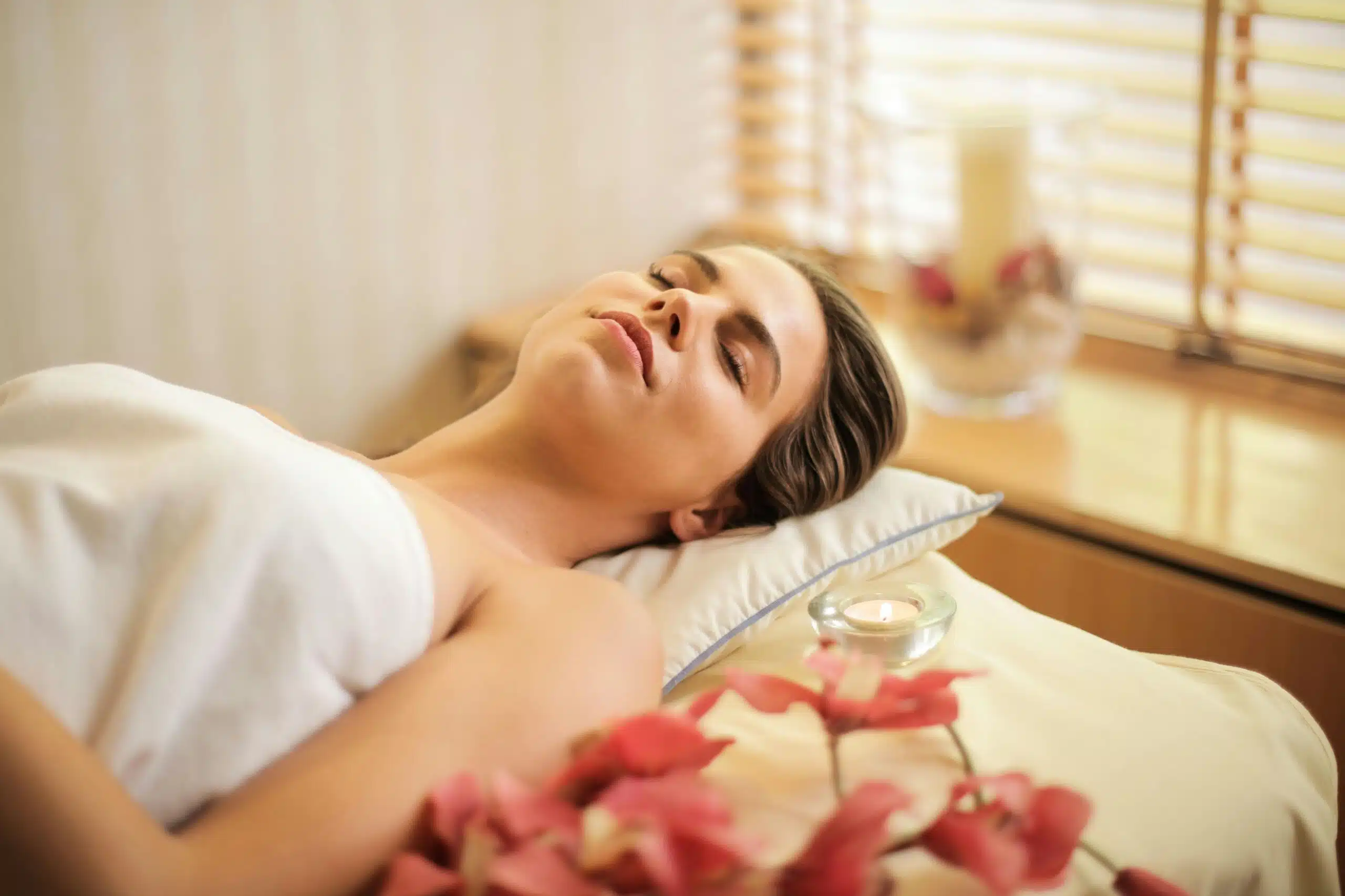 une femme relaxée